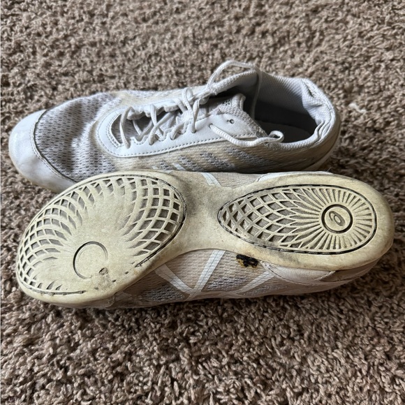 ASIC Cheer Shoes - Picture 4 of 6